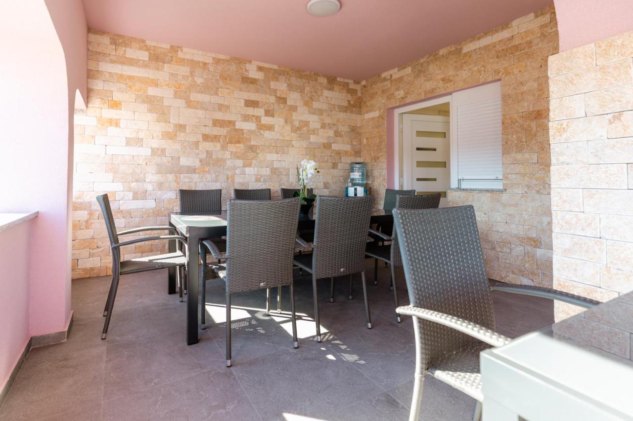 Apartman Laura Вир Экстерьер фото