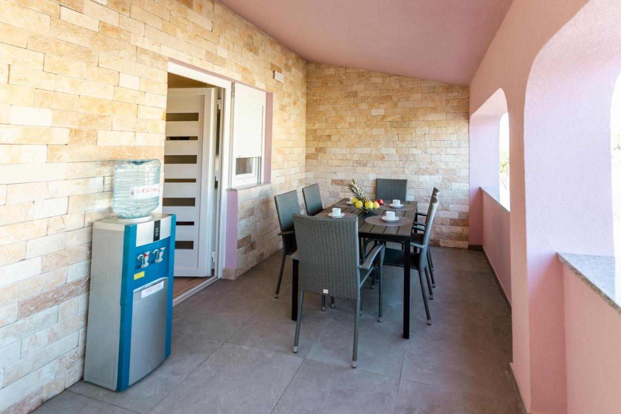 Apartman Laura Вир Экстерьер фото